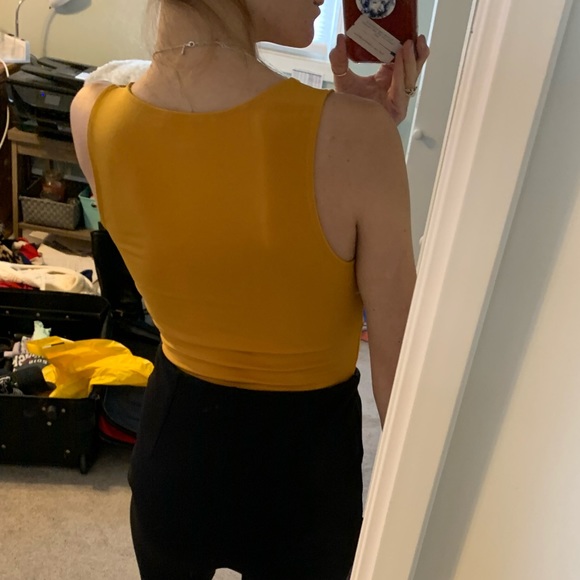 Razorback Bodysuit - Picture 2 of 8